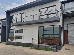 530 m² Industrial space in Louwlardia