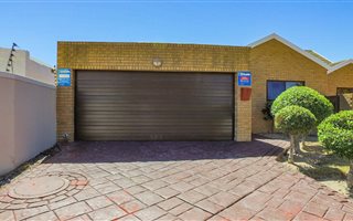 4 Bedroom House in Parklands