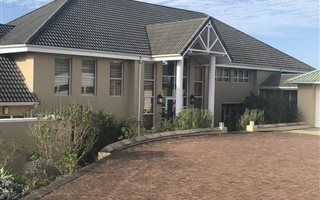 4 Bedroom House in Kwelera