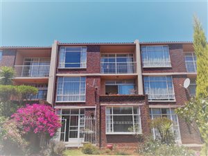 3 Bed Townhouse in Florida Hills