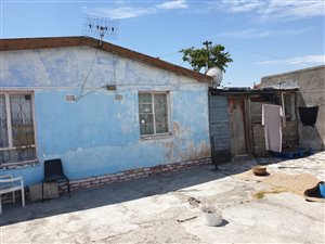 2 Bed House in Valhalla Park