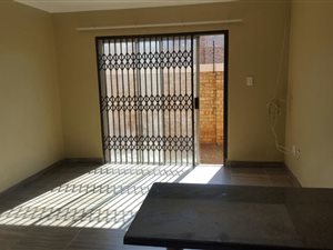 2 Bed Townhouse in Witpoortjie