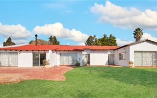 5 Bedroom House in Bramley