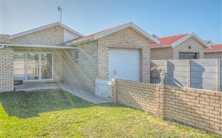 3 Bedroom House in Pinelands