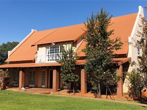 5.1 ha Farm in Rietfontein