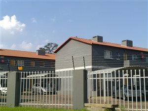 2 Bed Apartment in Pollak Park