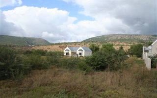 600 m² Land available in Alicedale