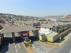 3 Bed Townhouse in Glen Eagles