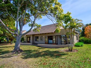 4 Bed Townhouse in Keurbooms River
