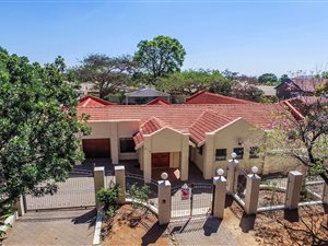 5 Bedroom House in Florauna