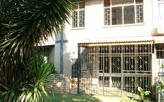 3 Bedroom Townhouse in Parktown Estate