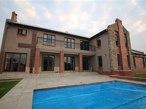 4 Bed House in Kleinfontein
