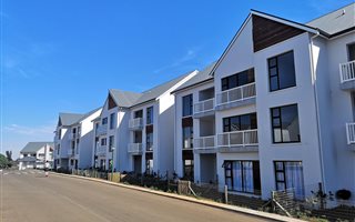 2 Bedroom Apartment in Emberton Estate