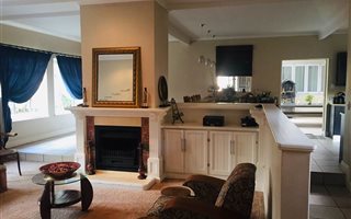 4 Bedroom House in Randburg Central