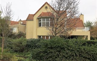 4 Bedroom House in Boschenmeer Golf Estate