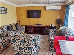 2 Bed House in Greenfields