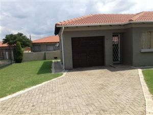 3 Bedroom Townhouse in Witbank Central