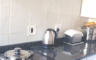 2.5 Bedroom Apartment in Paradise Valley