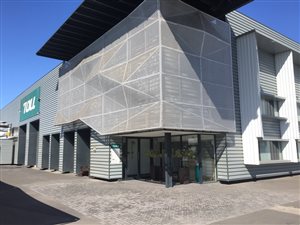 1710 m² Industrial space in Airport Industria