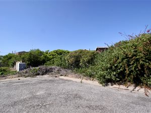 484 m² Land available in Kleinkrantz