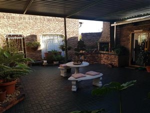 9 Bedroom House in Secunda
