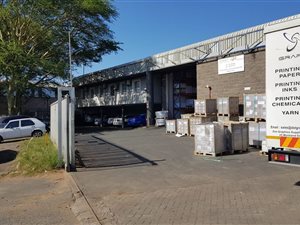 1300 m² Industrial space in Red Hill