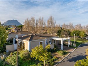 3 Bed House in Somerset Ridge