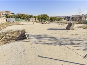 824 m² Land available in Cedar Creek