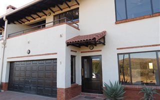 4 Bedroom Townhouse in Xanadu