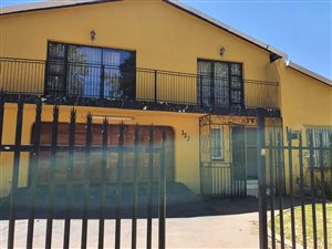 4 Bed House in Brackendowns