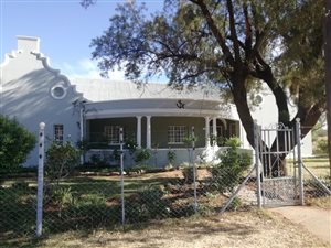 5 Bed House in Luckhoff