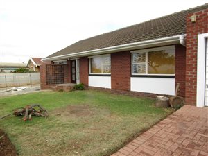 3 Bed House in Meirings Park