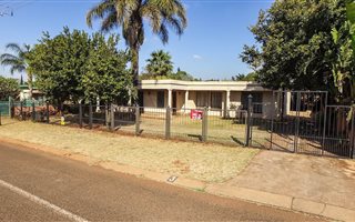 4 Bedroom House in The Orchards