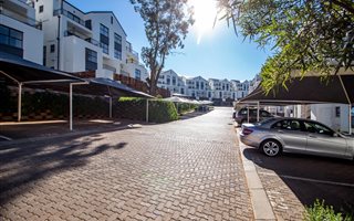 2 Bedroom Apartment in Oakdene