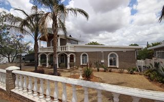 3 Bedroom House in De Rust