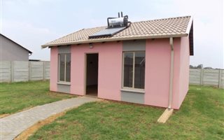 2 Bedroom House in Katlehong