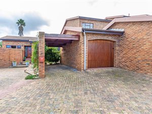 2 Bed Townhouse in Die Wingerd