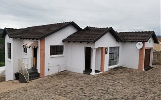 3 Bedroom House in Kamagugu