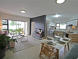 3 Bed Townhouse in Longmeadow