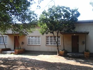 2 Bed Townhouse in Vanderbijlpark CW5