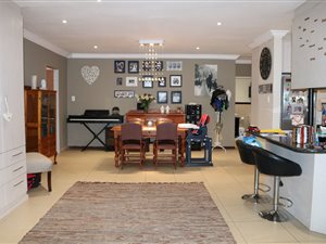 3 Bed Cluster in Bromhof