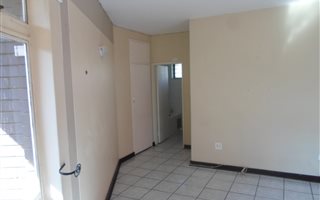 1 Bedroom Apartment in Elspark