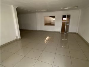 1250 m² Industrial space in Meadowdale