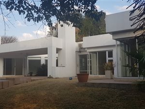 4 Bed House in Dainfern Golf Estate