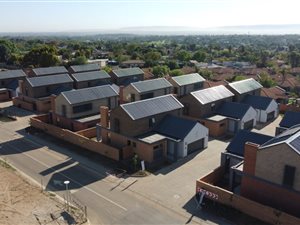 3 Bed Townhouse in Tijger Valley and surrounds