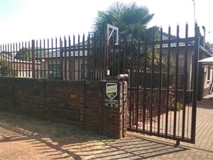 4 Bed House in Hurlyvale