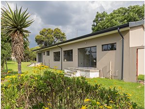 4 Bed House in Lombardy East