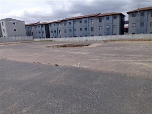2 Bed Apartment in Parklands East