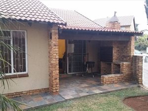 2 Bed Townhouse in Pomona