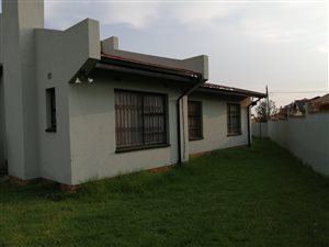 3 Bed House in Katlehong